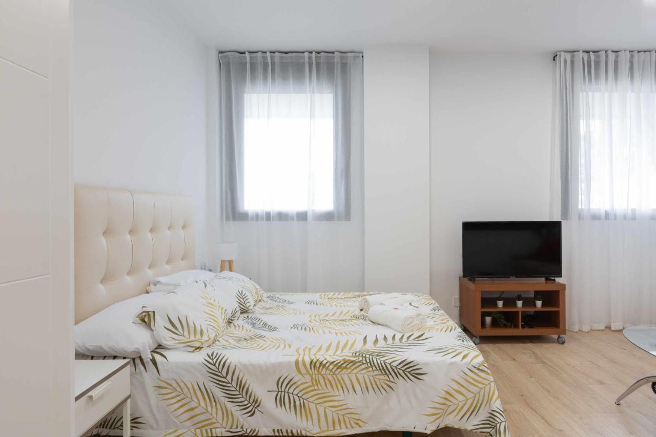 Cosmopolitan Loft & Malaga Beach Экстерьер фото
